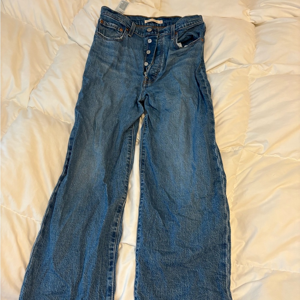 Levi’s ribcage straight ankle jeans